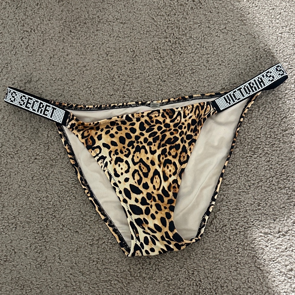 Victoria's Secret  Leopard Print Rhinestone Bikini Bottoms size Large